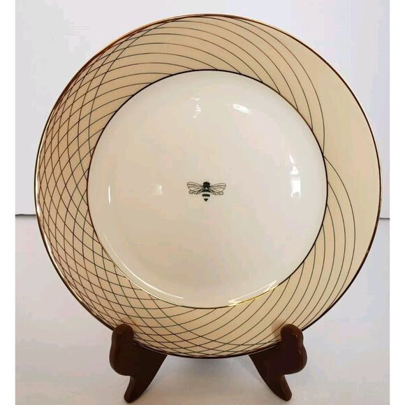 Mary Kay Golden Anniversary Bumble Bee 3 Piece Place Setting 2 Plates 1 Bowl - Picture 7 of 12